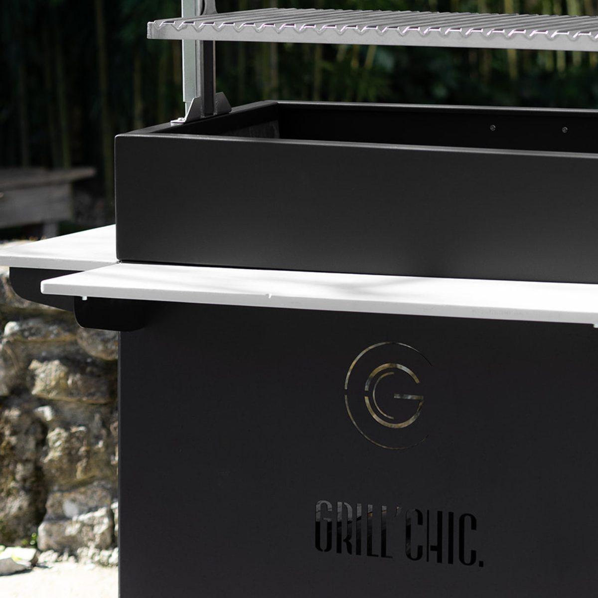 Tablettes pour Barbecue Argentin Santa Maria Asado sur meuble — photo 3