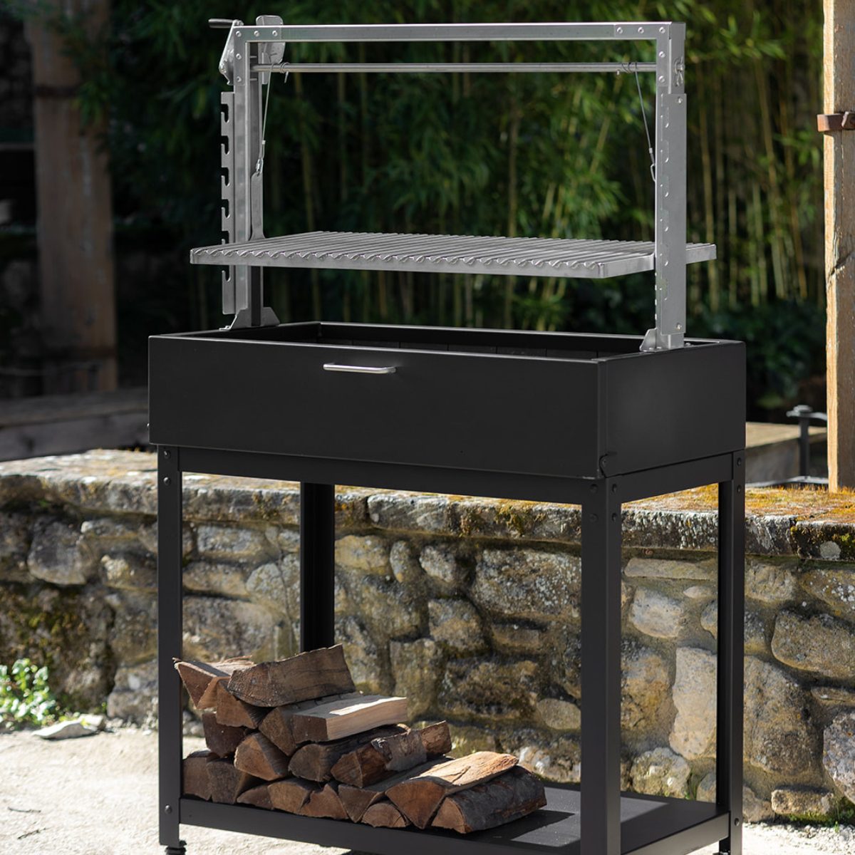Barbecue Argentin Santa Maria Asado sur pied 